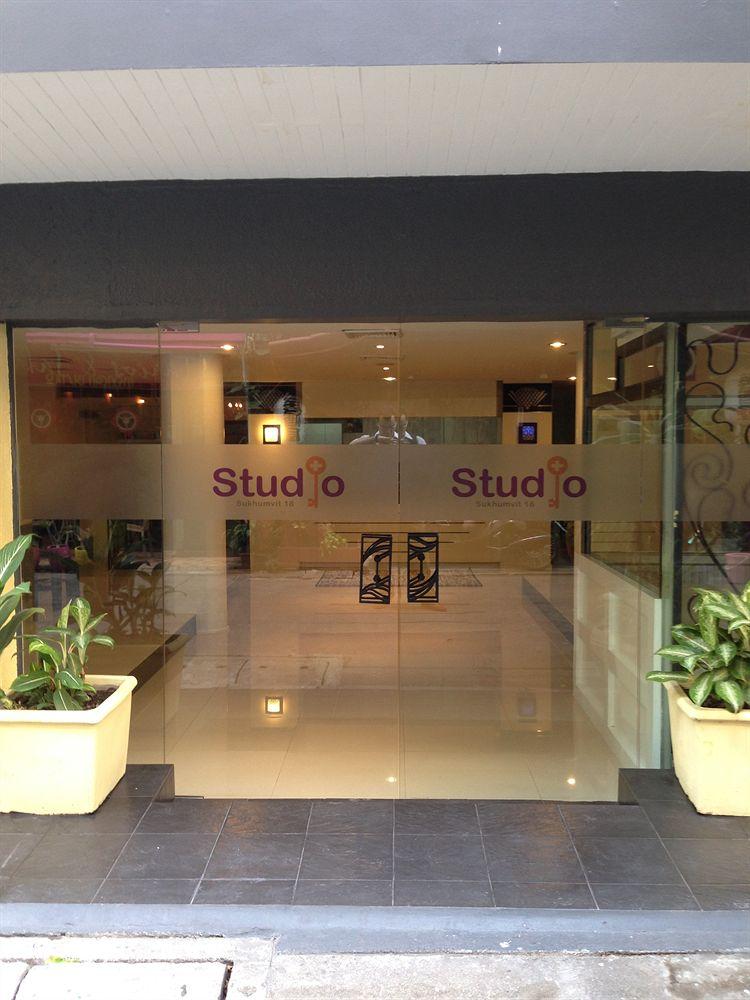 Studio Sukhumvit 18 By Icheck Inn Bangkok Exterior foto